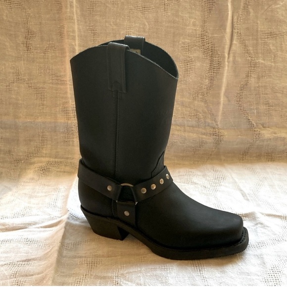 NWOT Canada West Women's Boots - Black Loggertan 7629. Size 6- C width. - Picture 3 of 8